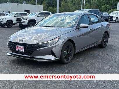 Used 2023 Hyundai Elantra SEL w/ Cargo Package
