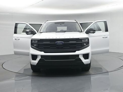 Used 2025 Ford Expedition Max Active AWD/4WD image 38