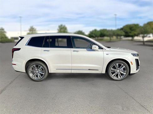 New 2025 Cadillac XT6 Premium Luxury w/ Technology Package image 8