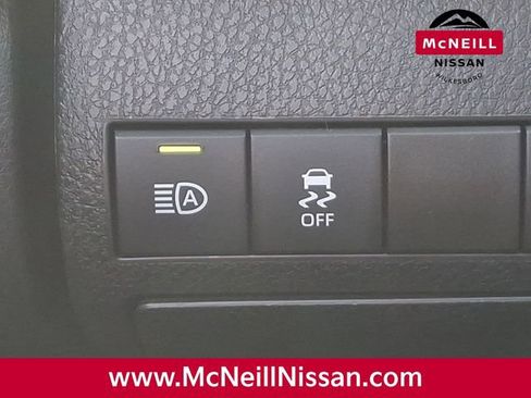 Used 2022 Toyota Camry SE w/ Convenience Package image 23