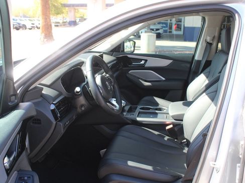 Used 2026 Acura MDX FWD image 13