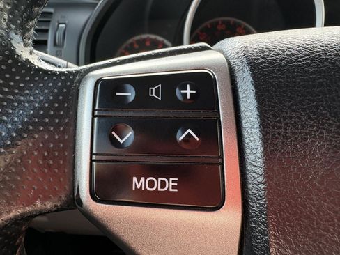 Used 2011 Toyota 4Runner SR5 AWD/4WD image 11