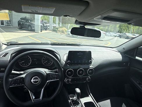 Certified 2025 Nissan Sentra SV w/ Lighting Package image 14