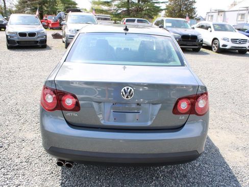Used 2009 Volkswagen Jetta SE FWD image 8
