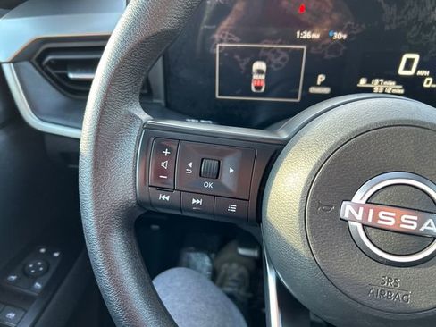 Used 2025 Nissan Kicks S image 17