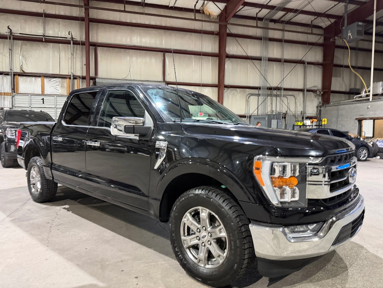 Used 2023 Ford F150 Lariat RWD image 2