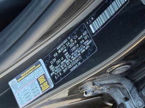 Used 2025 Kia K4 LXS image 30