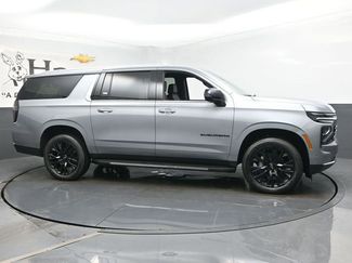 New 2025 Chevrolet Suburban Premier video 1
