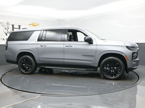New 2025 Chevrolet Suburban Premier image 1