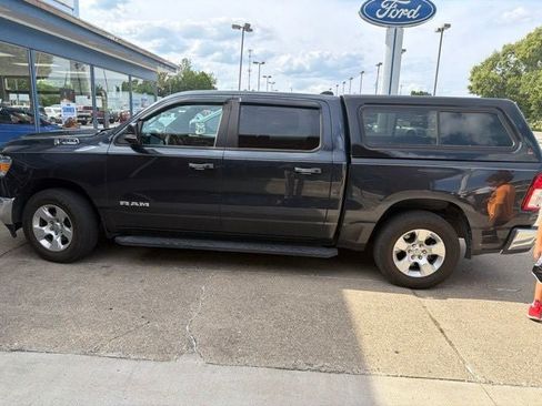 Used 2019 RAM 1500 Big Horn AWD/4WD image 3