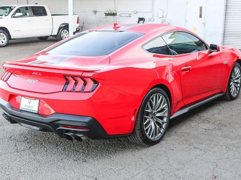 Used 2025 Ford Mustang GT Premium RWD image 9