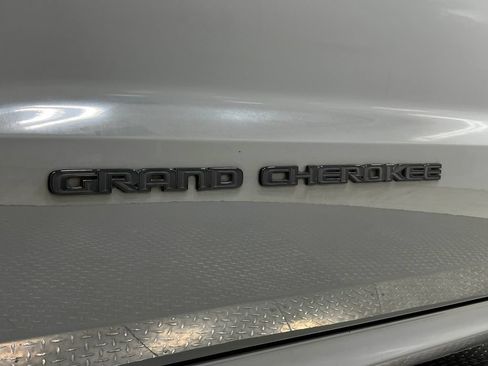 Used 2020 Jeep Grand Cherokee SRT AWD/4WD image 43