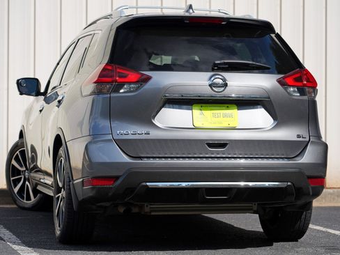 Used 2018 Nissan Rogue SL w/ Premium Package FWD image 5