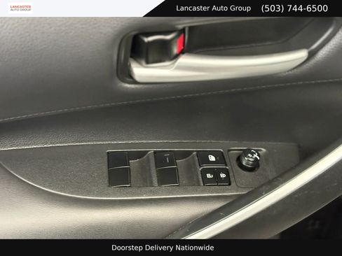 Used 2020 Toyota Corolla SE FWD image 15