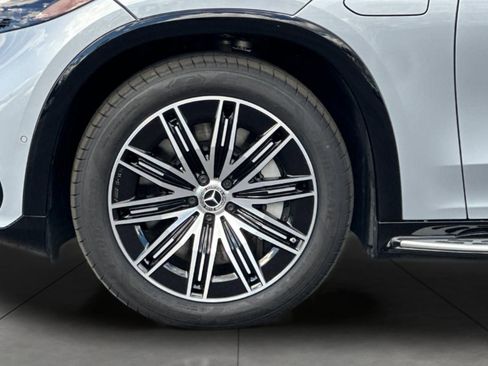 Certified 2023 Mercedes-Benz EQS 580 4MATIC SUV image 5