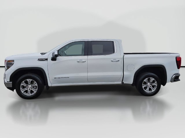 Used 2025 GMC Sierra 1500 SLT AWD/4WD image 2