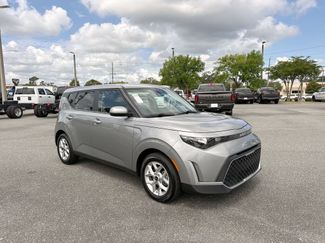 Used 2024 Kia Soul LX w/ Option Group 015 FWD video 1