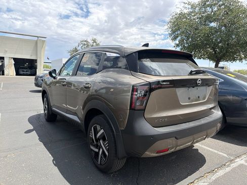 Certified 2026 Nissan Kicks SV w/ Charging Package FWD image 6