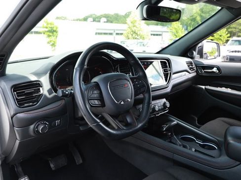 Used 2025 Dodge Durango GT RWD image 24
