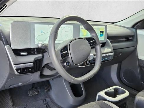 Used 2024 Hyundai Ioniq 5 SEL image 10