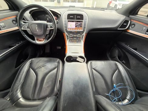 Used 2019 Lincoln Nautilus Reserve AWD/4WD image 9