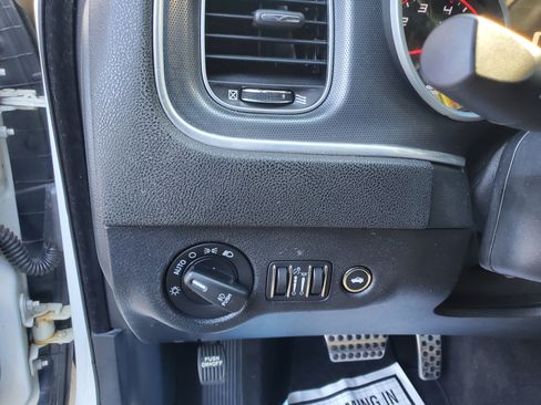 Used 2018 Dodge Charger R/T Scat Pack image 30