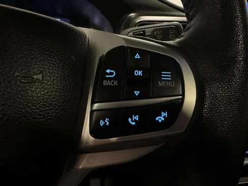 Used 2023 Ford Explorer XLT w/ Equipment Group 202A AWD/4WD image 39