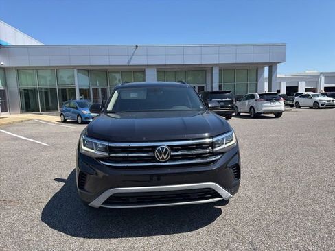 Used 2021 Volkswagen Atlas SE image 2
