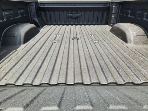 New 2026 Chevrolet Silverado 2500 ZR2 AWD/4WD image 25