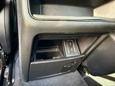 Used 2022 Mercedes-Benz GLE 350 4MATIC image 19