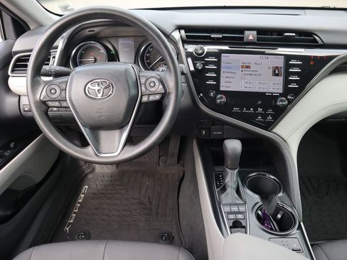 Used 2019 Toyota Camry LE w/ Sunroof Package image 13