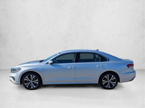 Used 2020 Volkswagen Passat 2.0T SEL FWD image 8