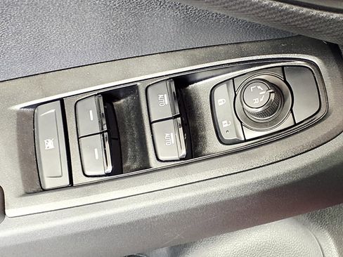 Used 2025 Subaru Crosstrek 2.5i Wilderness w/ Crosstrek Mirror Package AWD/4WD image 16