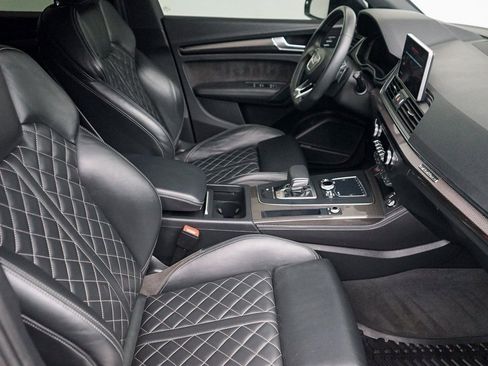 Used 2020 Audi SQ5 Premium Plus w/ Premium Plus Package image 22