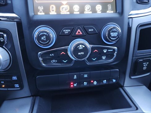 Used 2017 RAM 1500 Sport image 34