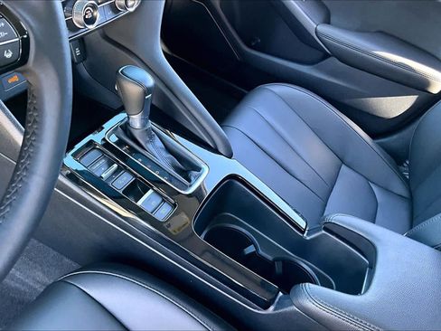 Used 2024 Acura Integra image 13