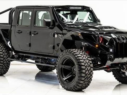 Used 2025 Jeep Gladiator Sport image 4