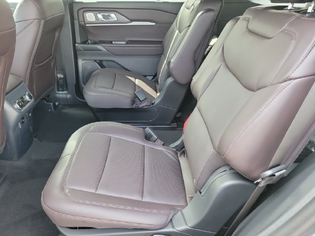 New 2026 Ford Explorer Platinum RWD image 19