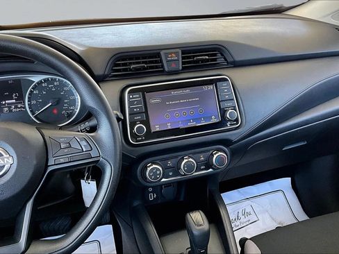 Used 2025 Nissan Versa S FWD image 9