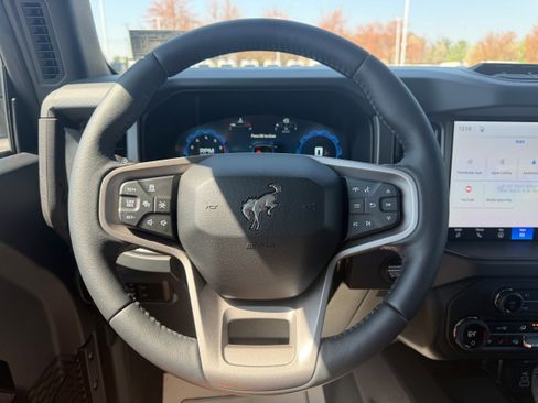 New 2026 Ford Bronco Badlands image 14