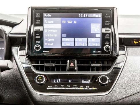 Used 2022 Toyota Corolla LE image 22