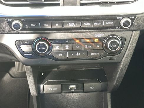 Used 2022 Kia Niro EX w/ Cold Weather Package image 14