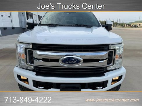 Used 2017 Ford F250 XLT w/ XLT Premium Package AWD/4WD image 37