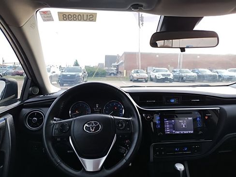 Used 2017 Toyota Corolla SE image 15