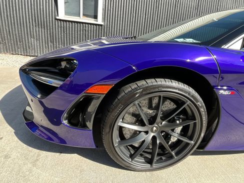 Used 2020 McLaren 720S RWD image 13