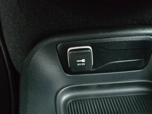 New 2026 Chrysler Pacifica Select w/ S Appearance Package image 17