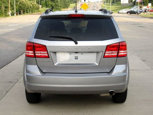 Used 2018 Dodge Journey SE FWD image 14