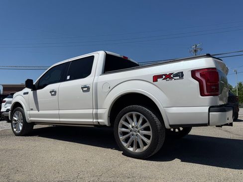 Used 2017 Ford F150 Platinum w/ Equipment Group 701A Luxury AWD/4WD image 4