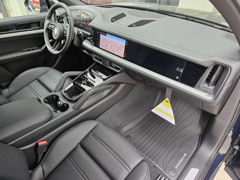 New 2026 Porsche Cayenne AWD/4WD image 26