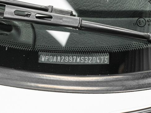 Used 1998 Porsche 911 GT3 RS image 20